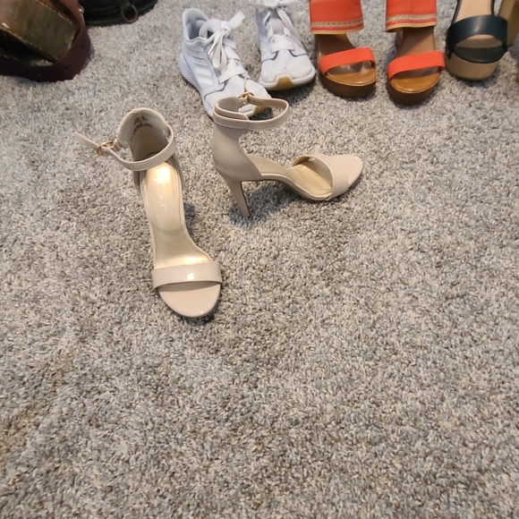 All name brand heels and boots all size 6 - Picture 2 of 6